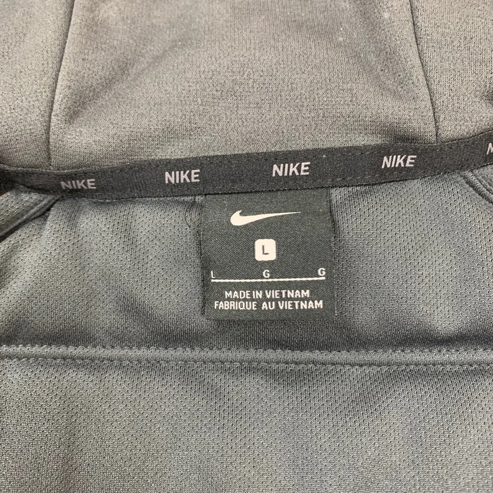 Nike Therma Fit‎ Men's Gray Full Zip Hoodie Jacket Large Lightweight Athleisure